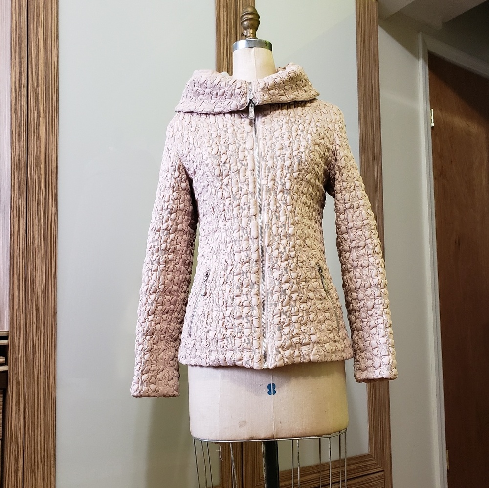 Beige Jacket Basic Editions Size 46, Large 6-8 - image 1